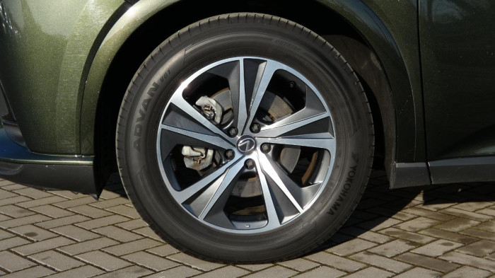 Lexus RX 350h 2.5 HEV 4x4 E-Four e-CVT Comfo na operativní leasing