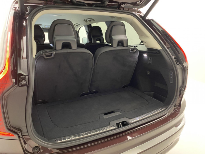 Volvo XC90 B5 AWD AUT BRIGHT PLUS 7míst na operativní leasing