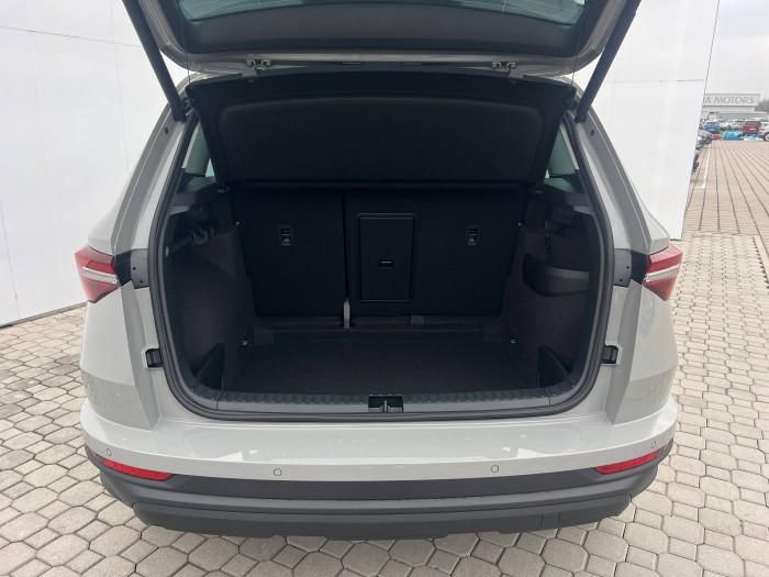 Škoda Karoq Dynamic 6MP 1,5 TSI  / 110kW na operativní leasing