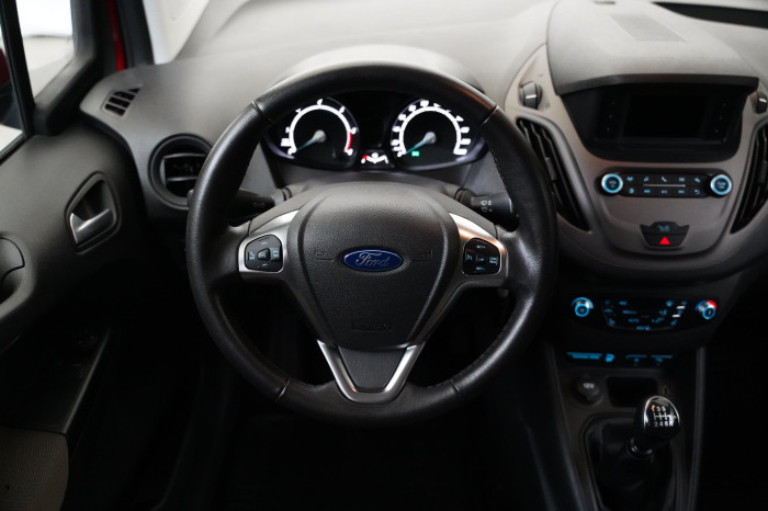 Ford Tourneo Courier 1.5 TDCi 74 kW Trend na operativní leasing