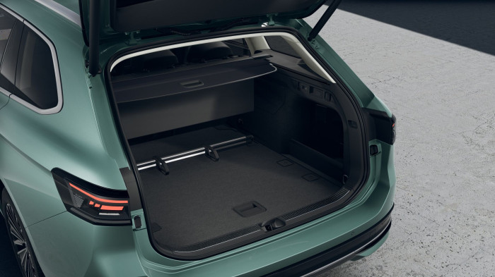 Volkswagen Passat Elegance 2,0 TDI 110 kW na operativní leasing