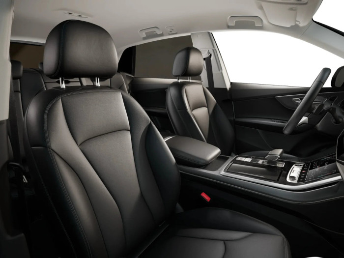 Audi Q8 S line 3.0 TDi Quattro 210 kW Nafta 4x4 Automatická převodovka na operativní leasing