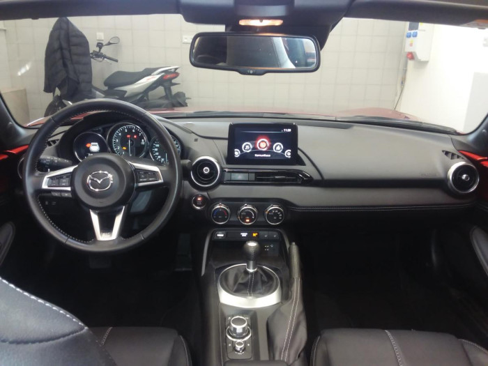 Mazda MX-5 RF 2.0 Skyactiv-G184 Exclusive na operativní leasing