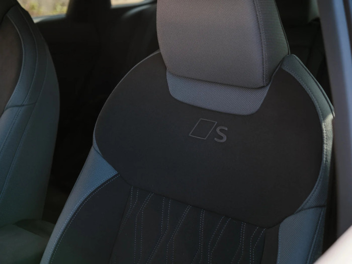 Audi Q3 1.5 TFSI 110 kW Benzín Automatická převodovka na operativní leasing