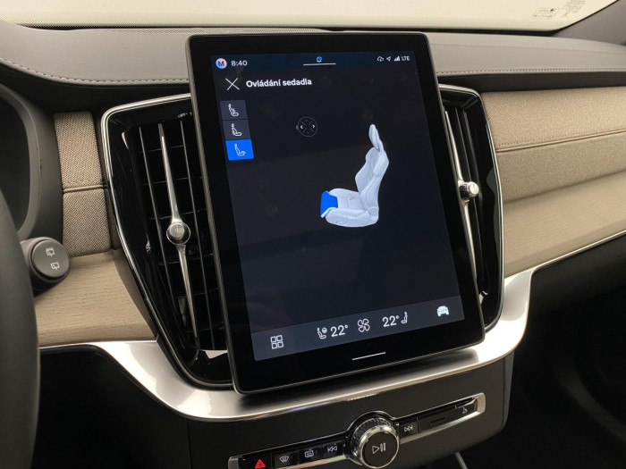 Volvo XC90 T8 AWD Plug-in BRIGHT PLUS 7m na operativní leasing
