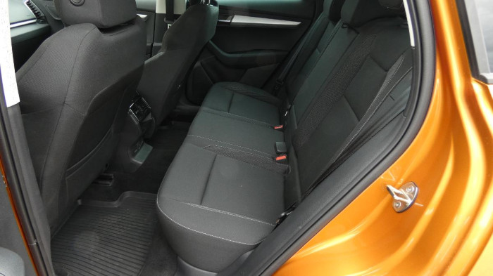 Škoda Karoq 2.0 TDI 110 kW Fresh 4x4 DSG na operativní leasing