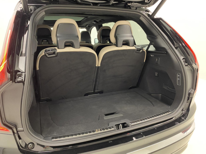 Volvo XC90 T8 AWD Plug-in BRIGHT ULTRA na operativní leasing