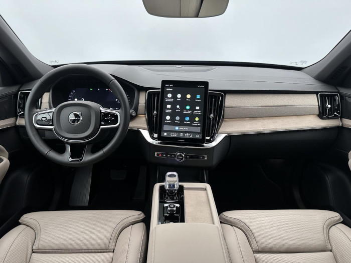 Volvo XC90 B5 AWD AUT DARK PLUS 7míst na operativní leasing