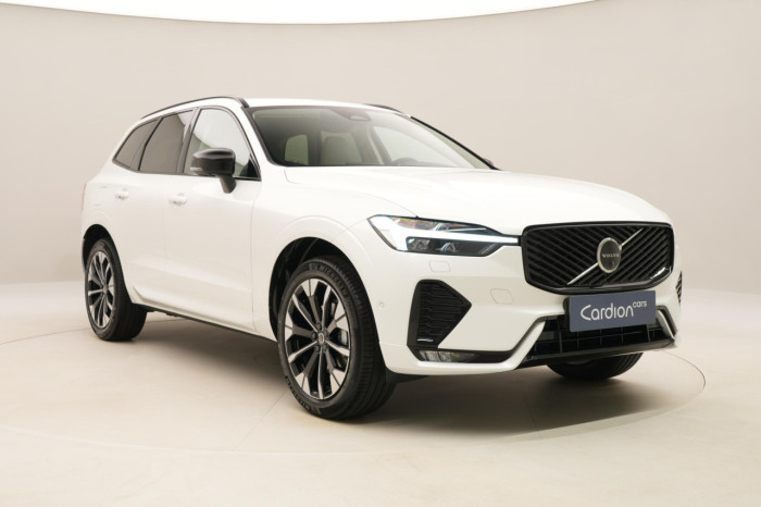Volvo XC60 B5 AWD AUT DARK PLUS na operativní leasing