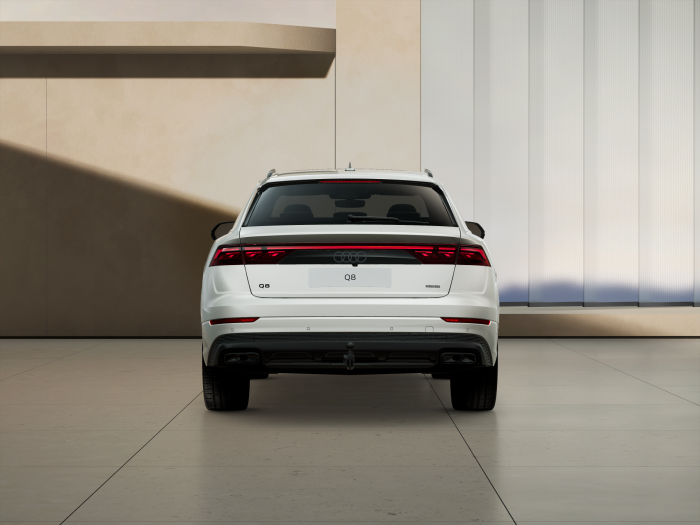 Audi Q8 SUV TDI quattro 210 kW na operativní leasing