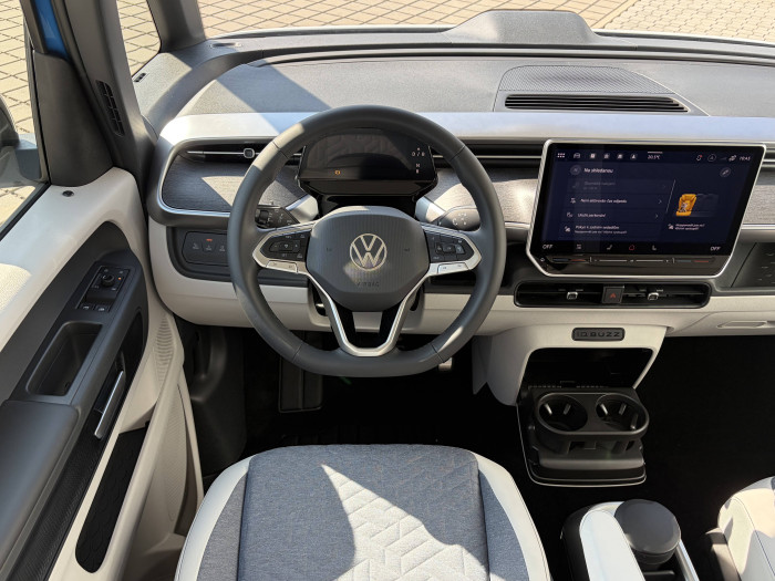 Volkswagen ID. Buzz Long Pro 86kWh / 210kW na operativní leasing