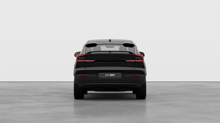 Volvo EC40 PURE ELECTRIC BLACK EDITION Edition na operativní leasing