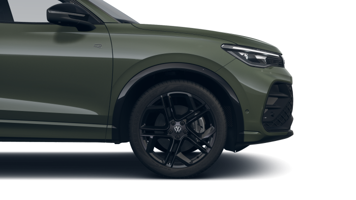 Volkswagen Tiguan R-Line People 150 kW eHybrid na operativní leasing