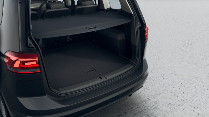 Volkswagen Touran 1,5 TSI 110 kW EVO2 6G na operativní leasing