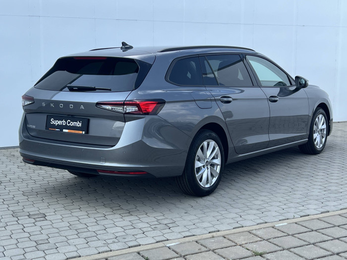 Škoda Superb Combi Selection 7DSG 2,0TDI / 110kW na operativní leasing