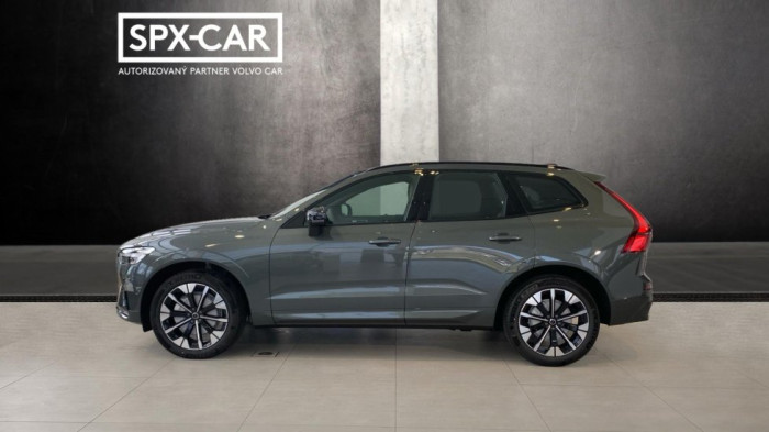 Volvo XC60 PLUS DARK, B5 AWD, 184+10 kW / 250+14 HP na operativní leasing