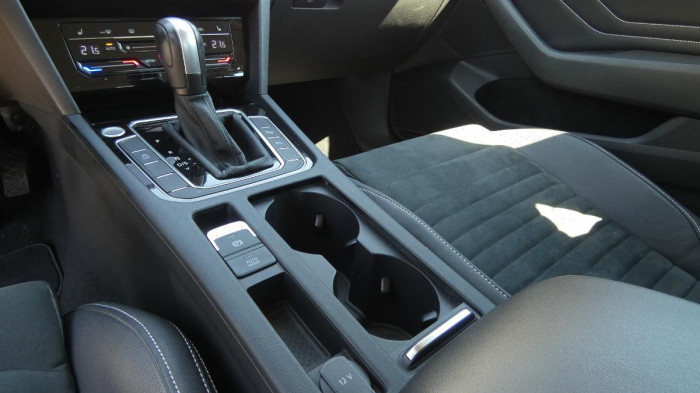Volkswagen Passat 2.0 TDI 147kW BMT 4MOT DSG Ele na operativní leasing