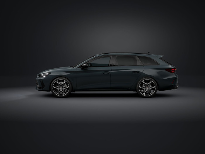 Cupra Leon SP VZ Extreme e-HYBRID 272k DSG na operativní leasing