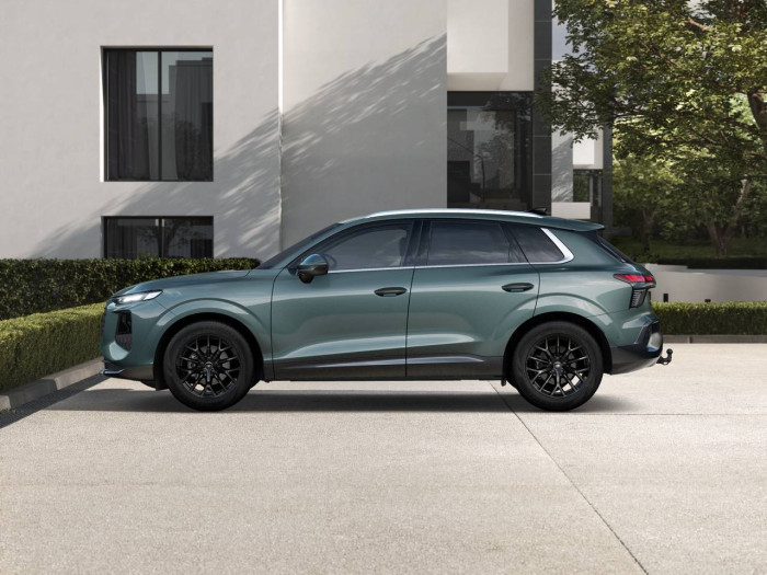 Audi Q3 7STT  1,5 TFSI / 110kW na operativní leasing