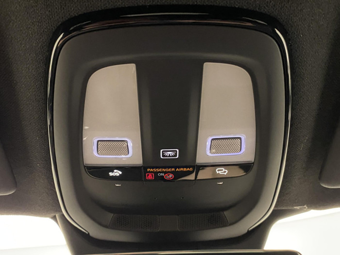 Volvo EX40 SINGLE MOTOR ELETRIC PLUS na operativní leasing