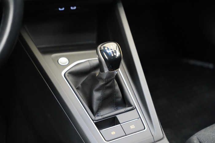 Volkswagen Golf 1.5 TSI 96 kW Life na operativní leasing