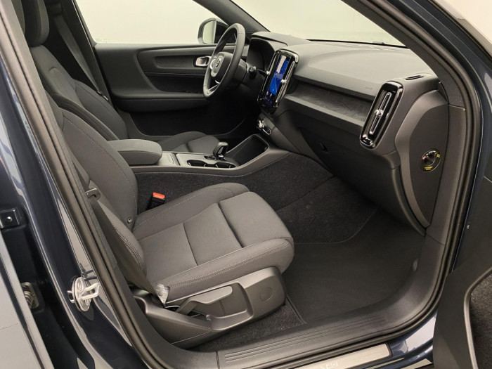 Volvo EX40 SINGLE MOTOR EXTENDED PLUS na operativní leasing