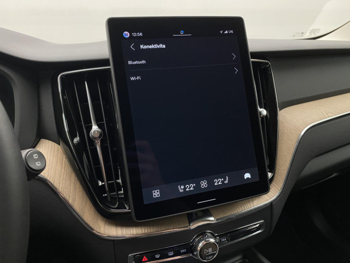 Volvo XC60 B5 AWD AUT BRIGHT PLUS na operativní leasing