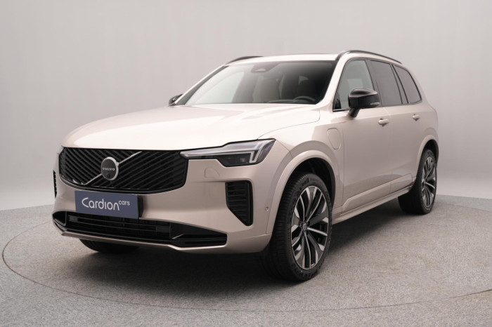 Volvo XC90 T8 AWD Plug-in ULTRA DARK 7m na operativní leasing