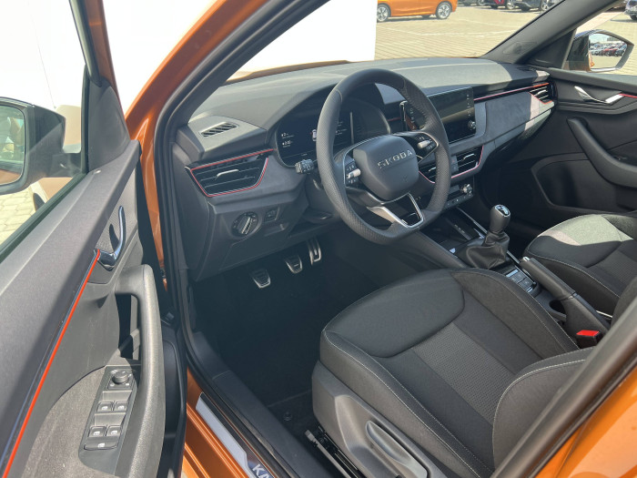 Škoda Kamiq Dynamic 6MP 1,0TSI / 85kW na operativní leasing