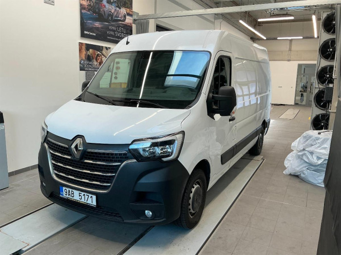 Renault Master 2.3 dCi 180k En L2H2P3 COOL na operativní leasing