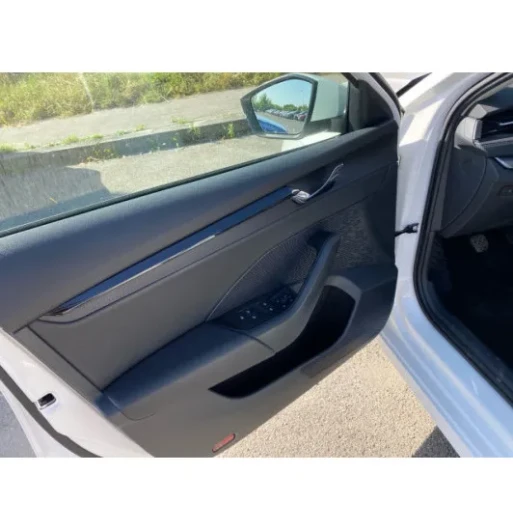 Škoda Octavia 1.5TSI 110 Ambition 5d na operativní leasing
