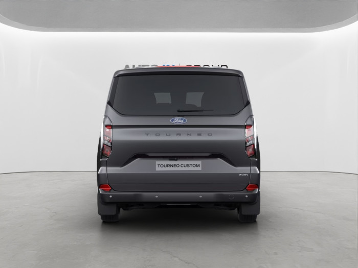 Ford Tourneo Custom 2,0 EcoBlue L2 TITANIUM na operativní leasing