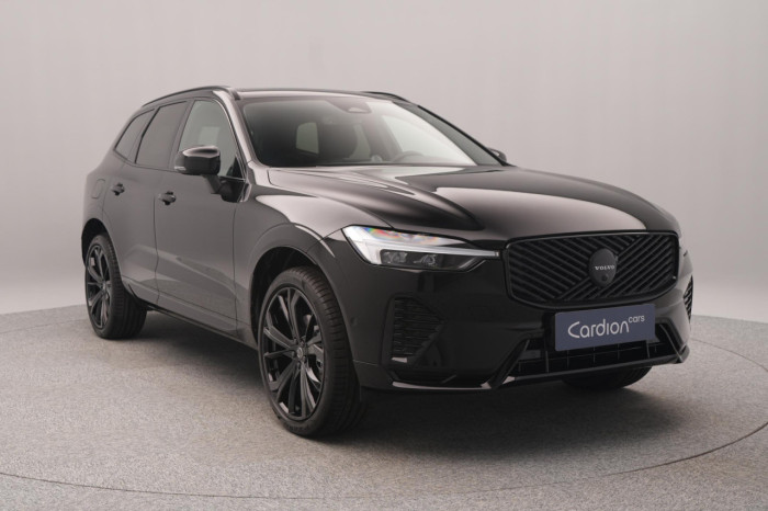 Volvo XC60 B5 AWD AUT PLUS BLACK EDITION na operativní leasing