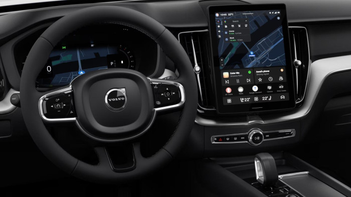 Volvo XC60 B5 AWD AUT CORE na operativní leasing