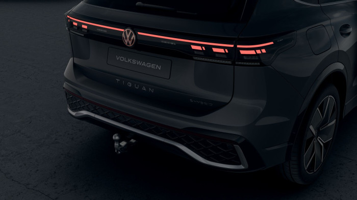 Volkswagen Tiguan R-Line People 200 kW eHybrid na operativní leasing