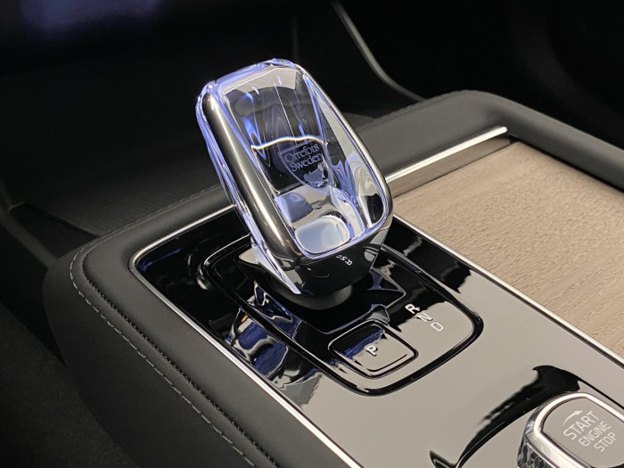Volvo XC90 T8 AWD RECHARGE BRIGHT PLUS 7m na operativní leasing