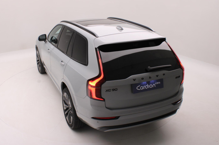 Volvo XC90 B5 AWD BLACK EDITION PLUS 7 na operativní leasing
