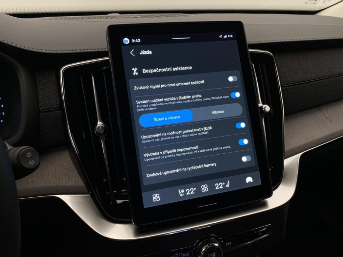 Volvo XC90 B5 AWD AUT BRIGHT PLUS na operativní leasing