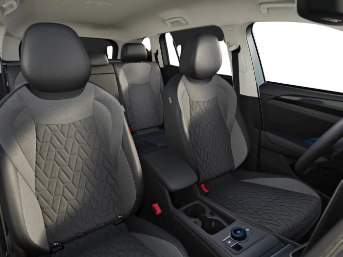 Volkswagen Tayron People 1.5 TSI 110 kW Benzín Automatická převodovka na operativní leasing