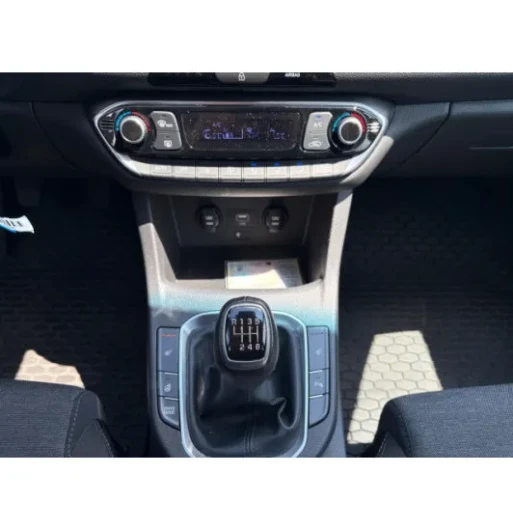 Hyundai i30 kom.1.5T-GDI Smart 5d na operativní leasing