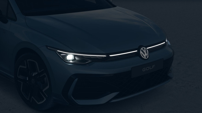 Volkswagen Golf R-Line People 1,5 TSI 110 kW 6G na operativní leasing