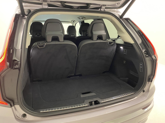 Volvo XC90 B5 AWD AUT BRIGHT PLUS na operativní leasing