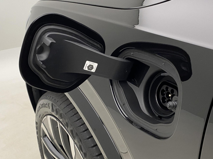 Volvo XC90 T8 AWD Plug-in DARK ULTRA na operativní leasing
