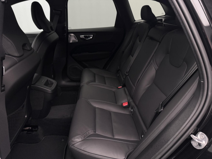 Volvo XC60 B5 AWD AUT BRIGHT PLUS na operativní leasing