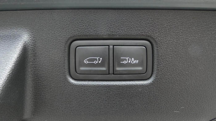 Hyundai Staria 2.2 CRDi Luxury 4x4 Auto na operativní leasing