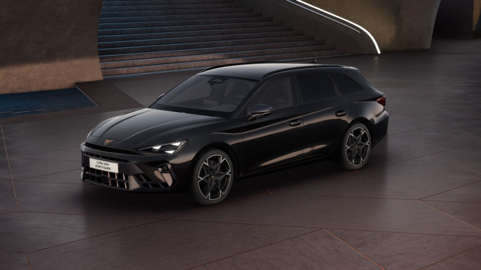 CUPRA Leon Sportstourer VZ 2.0 TSI 333k DSG 4WD 7 automat na operativní leasing