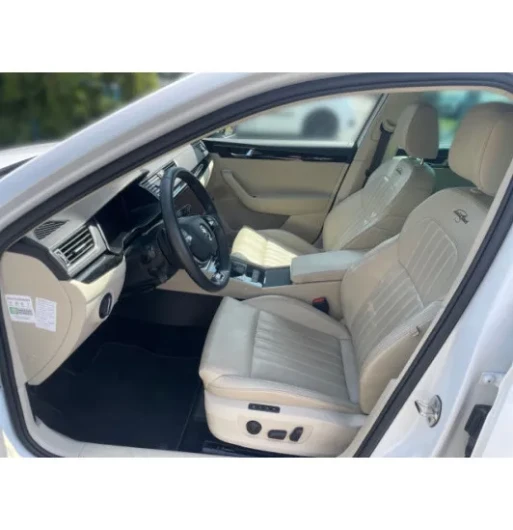 Škoda Superb 1.4PHEV 160 L&K AT na operativní leasing
