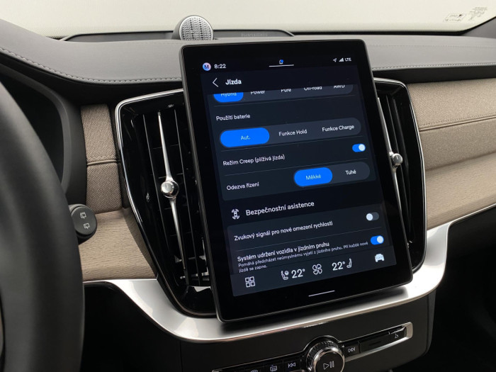 Volvo XC90 T8 AWD Plug-in BRIGHT PLUS 7m na operativní leasing