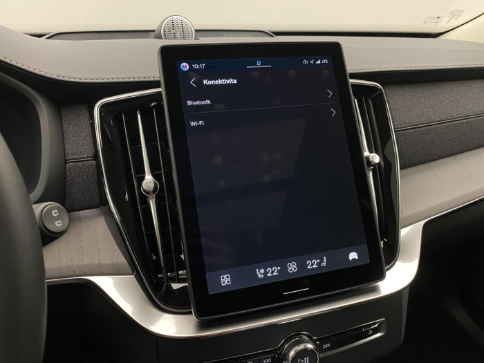 Volvo XC90 T8 AWD Plug-in DARK PLUS 7m na operativní leasing