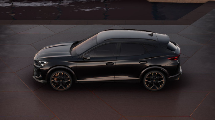 Cupra Formentor VZ5 2.5 TSI 390k DSG 4WD na operativní leasing